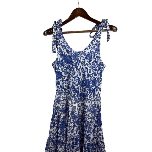 Women’s Free People Medium Blue & White Floral Maxi Dress with Tie Straps - Picture 2 of 7